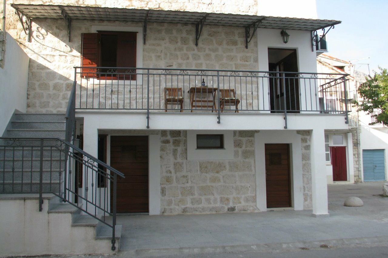 Apartment Noa Kaštel Kambelovac Exteriör bild